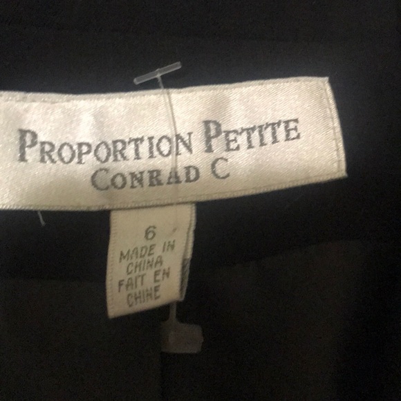 Blazer - Picture 2 of 7